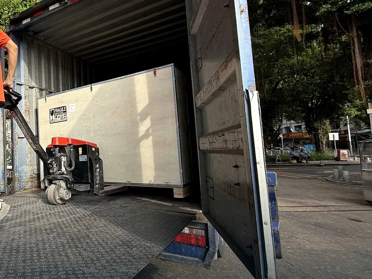 BuildCargo Logistics oversized cargo loading check before dispatch